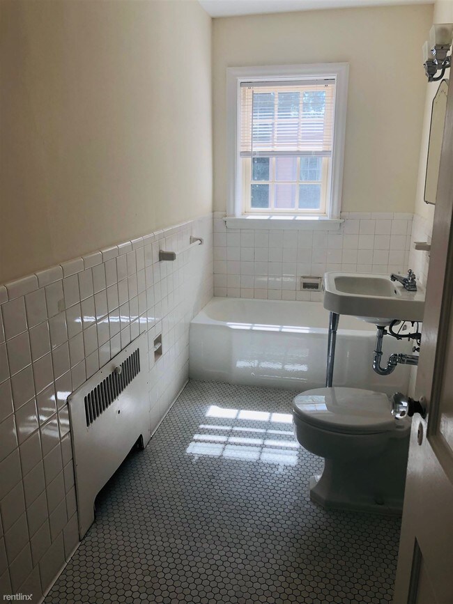 Foto del edificio - 2 br, 1 bath  - 312 Washington St