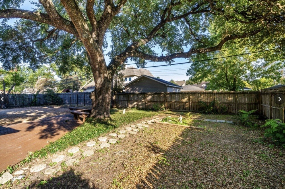 Foto del edificio - 3106 Prescott St