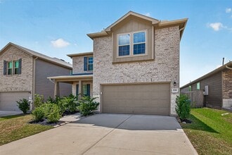 Building Photo - 338 Shady Cedar Hl Ln