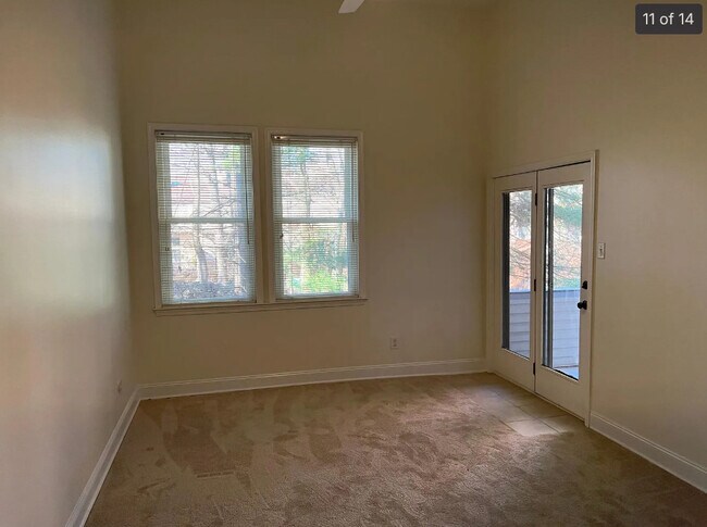 Foto del edificio - 4903 Claremont Ct