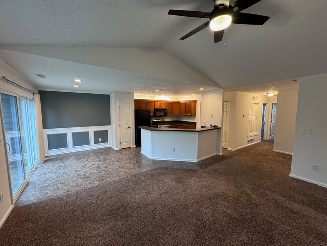 Building Photo - 3388 Fishinger Mill Dr