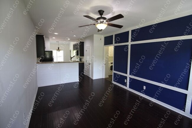 Building Photo - 114 Cattail Ln