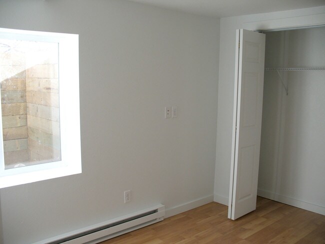 Building Photo - 1307 River St