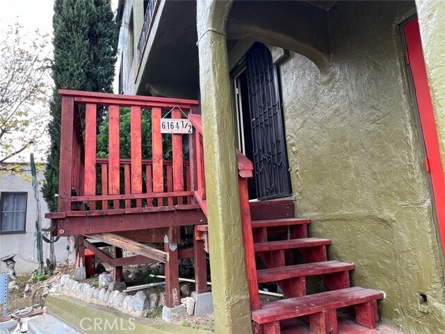 Foto del edificio - 6164 Outlook Ave