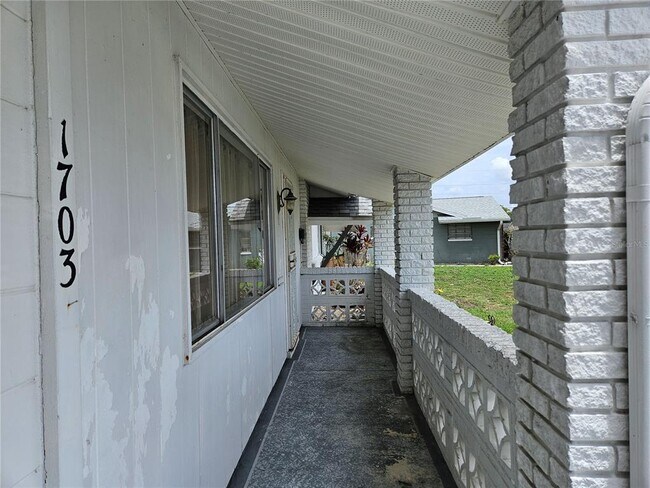 Foto del edificio - 1703 Amhurst Cir