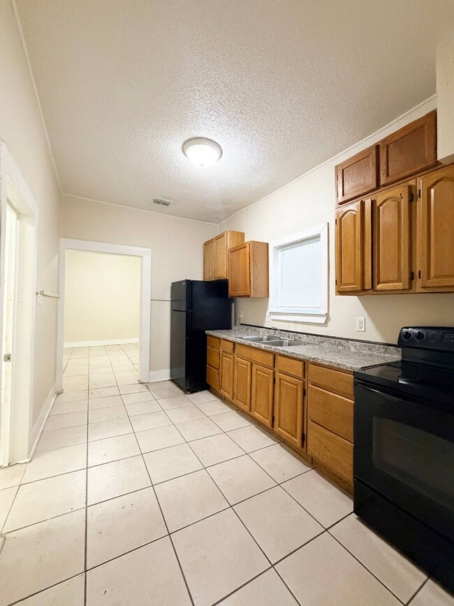 Foto del edificio - 1441 Cleveland St