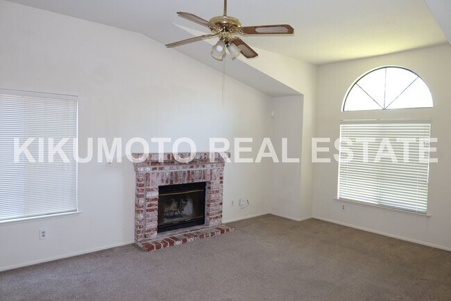 Foto del edificio - 3 Bedroom, 2 Bath, 2 Car garage in the Poc...