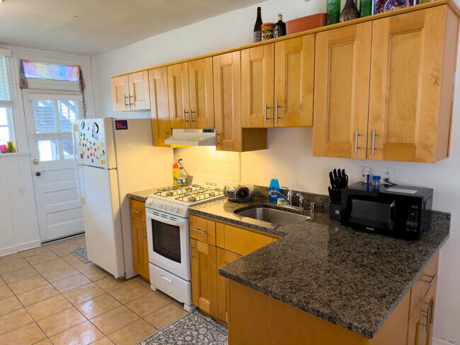 Foto del edificio - 3204 Stuart Ave