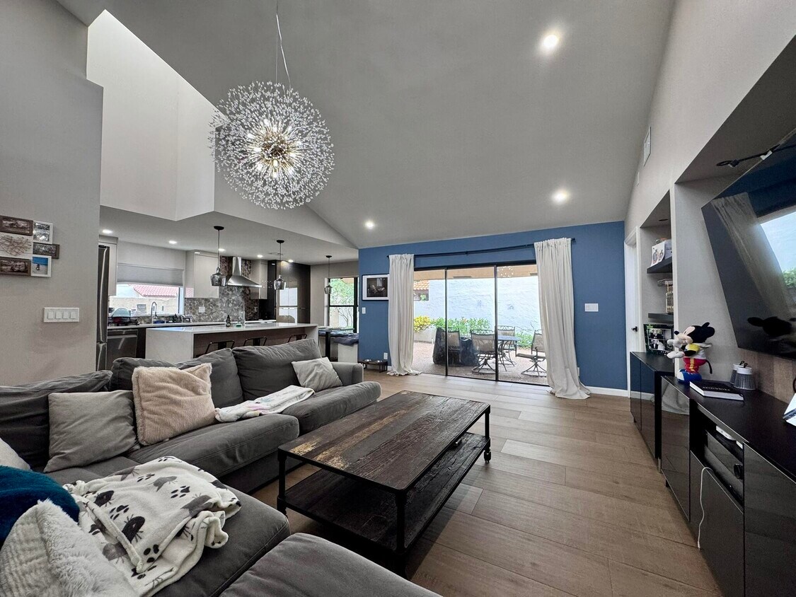 Foto principal - 6876 Palmar Ct