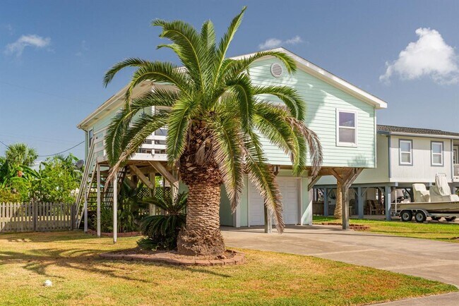 Foto del edificio - 16704 Jolly Roger Rd