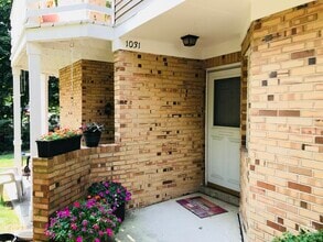 Building Photo - 1031 Courtland Dr