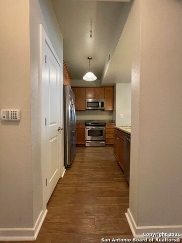 Foto del edificio - 7342 Oak Manor Dr