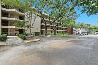 Building Photo - 10501 W Broward Blvd