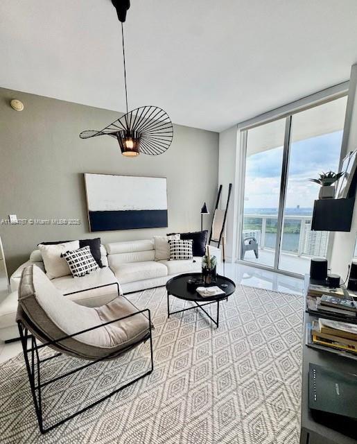Building Photo - 15901 Collins Ave