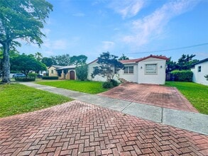 Building Photo - 5760 SW 10th St