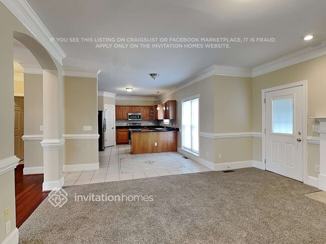 Building Photo - 9014 Sandpiper Dr