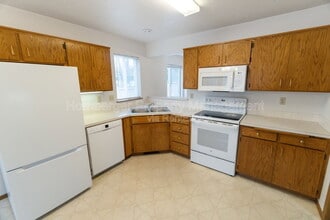 Building Photo - 1603 E 33rd Ave