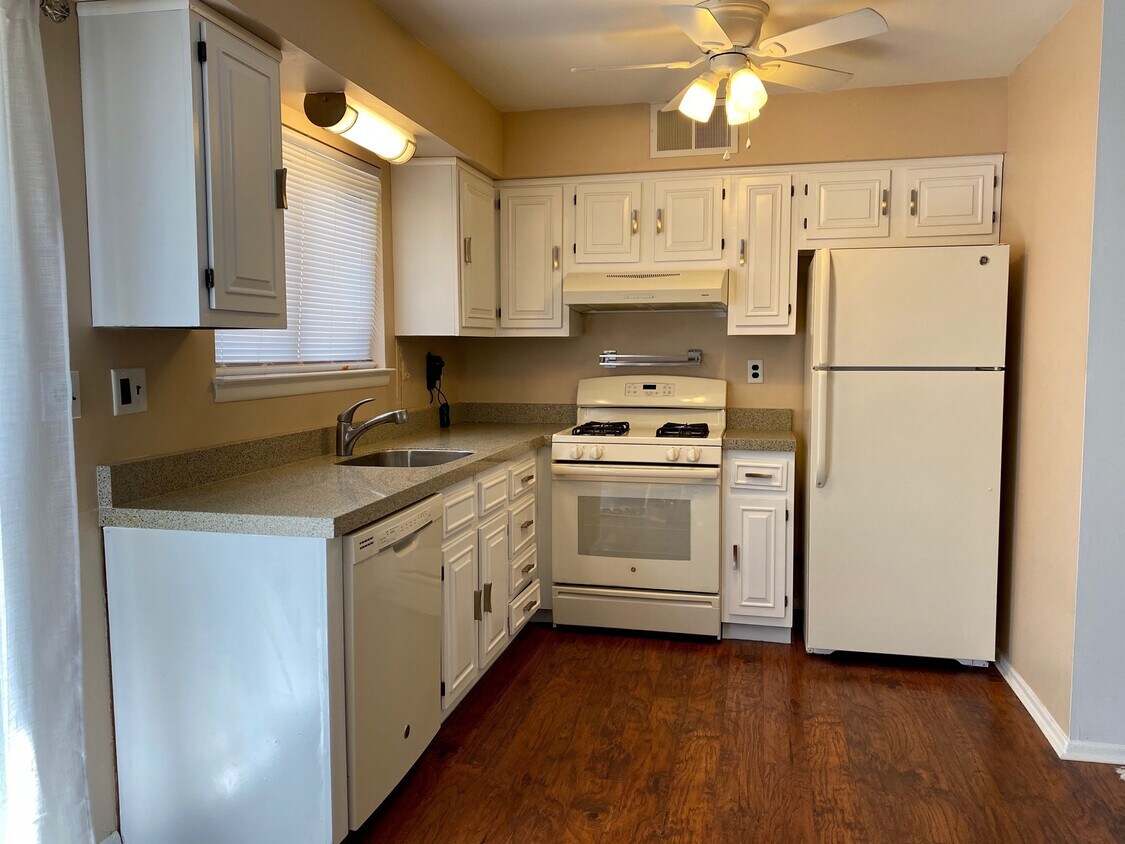 47 Blue Spruce Ct, Lumberton, NJ 08048 Townhouse for Rent in