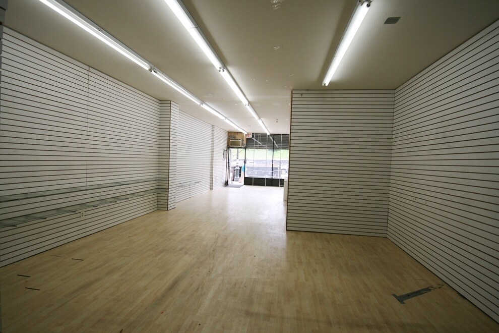 Building Photo - 4112 5th Ave