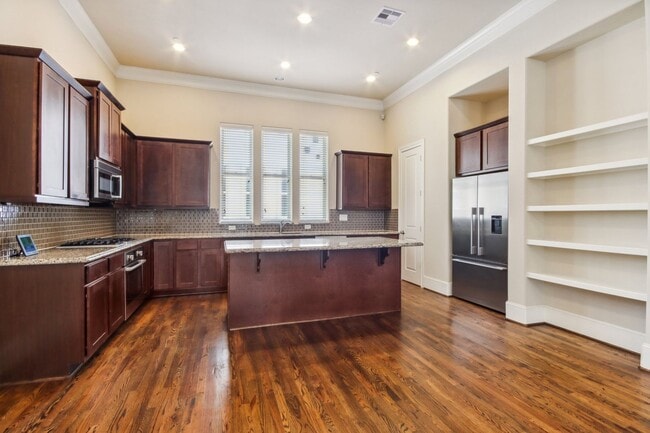 Foto del edificio - 2607 Cohn St