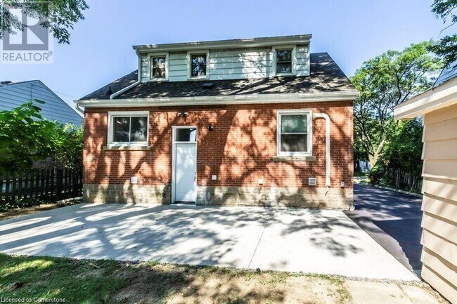 Photo du bâtiment - 47 W 4th St