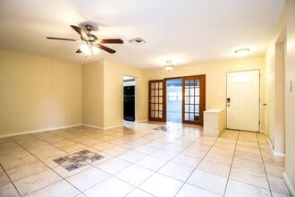 Building Photo - 1546 Peruvian Ln