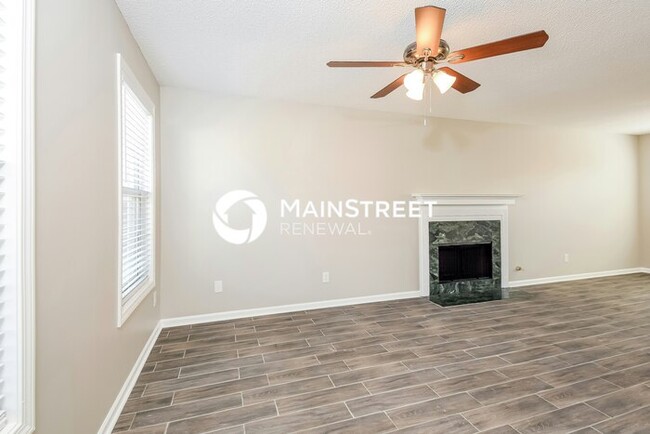 Foto del edificio - 3 Bedroom Pet-Friendly Home in AUSTELL, GA with Main Street Renewal