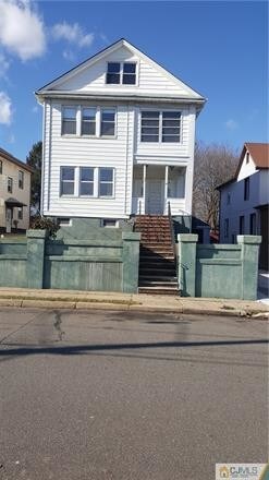 Building Photo - 87 Washington St