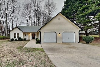 Building Photo - 215 Hersfeld Ct