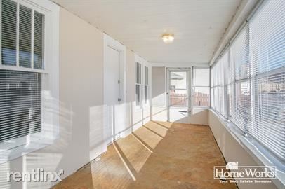 Building Photo - 2 br, 1 bath House - 915 S Logan St