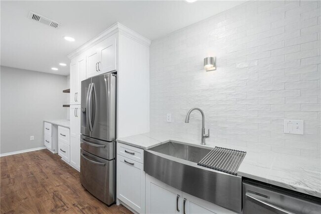 Building Photo - 4211 Canyon Point Cir