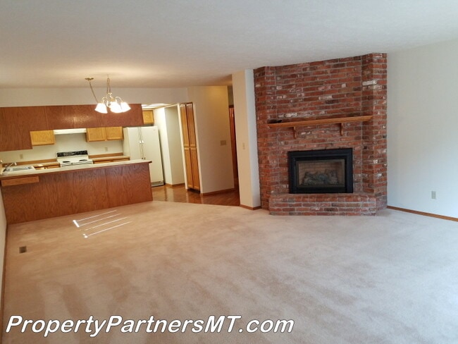 Building Photo - *** Beautiful Condo *** - 2Bed 2Bath