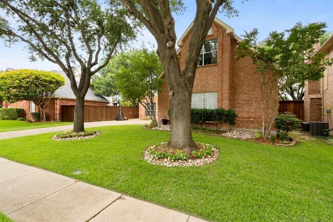 Foto del edificio - 2216 Sunrise Ln