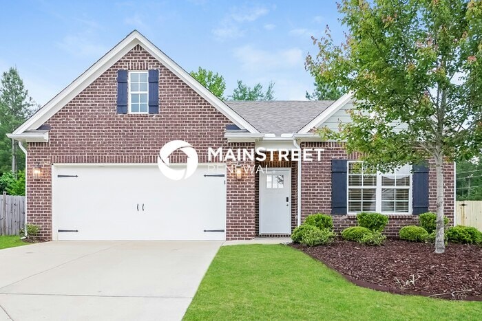 Foto principal - 4 Bedroom Pet-Friendly Home in CHELSEA, AL...