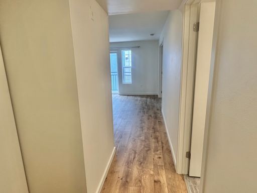 Foto del edificio - Beautiful 1 bed Condo + garage parking in ...