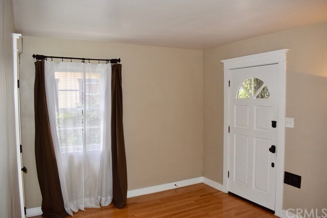 Foto del edificio - 3826 E 14th St