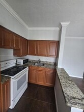 Building Photo - 521 NE 82nd Terrace