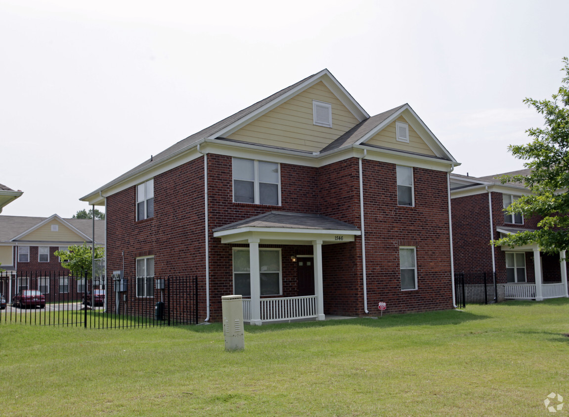 Foto principal - Cane Creek Apartments