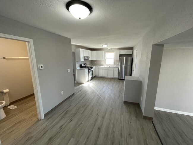 Foto del edificio - 1608 S Grant Ave