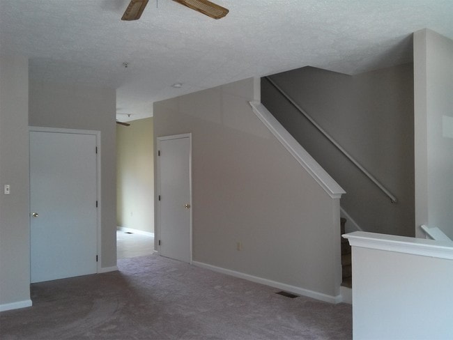 Building Photo - 201 Mahogany Dr