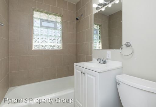 Foto del edificio - 2711 SE 8th Ct