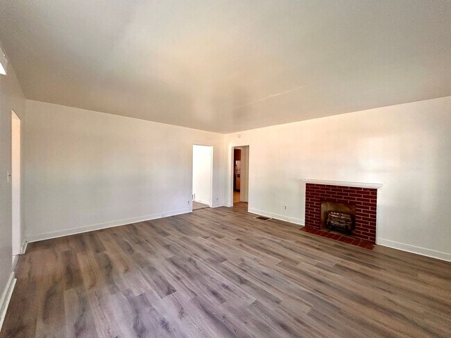 Foto del edificio - Two Bedroom Home in Muskegon