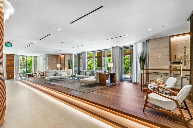 Foto del edificio - 220 SE Mizner Blvd
