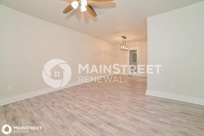 Building Photo - 5920 MONDALE RD, KNOXVILLE, TN 37912