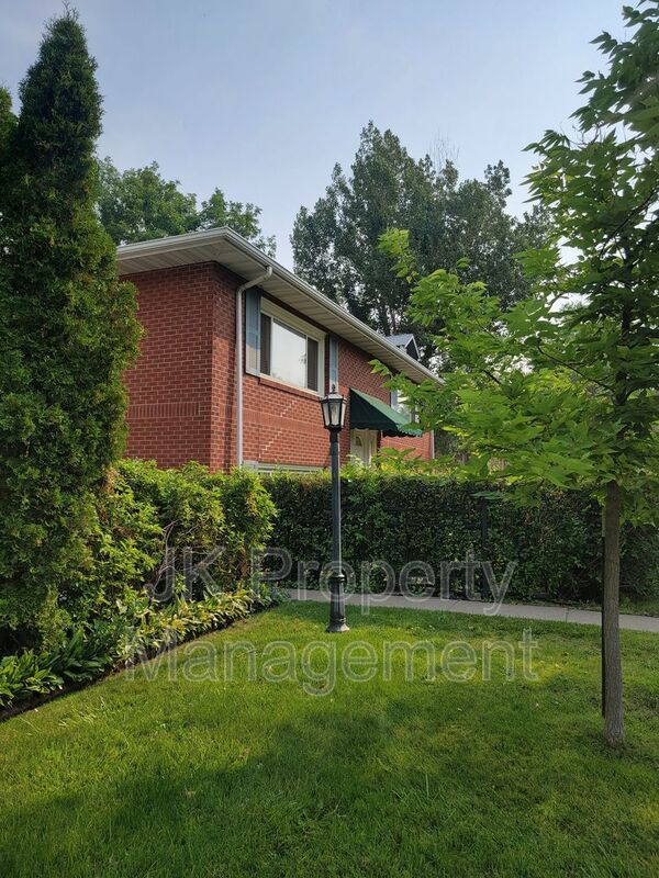 Building Photo - 1305 2nd Ave N