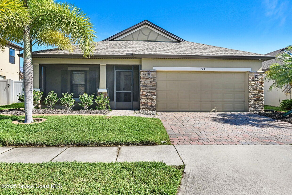 Primary Photo - 4000 Harvest Cir