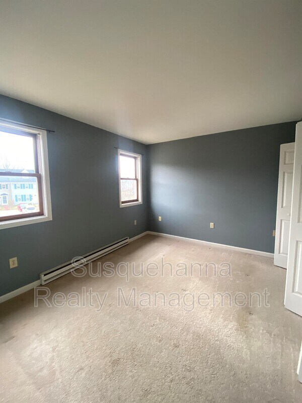 Building Photo - 107 Chukar Ct