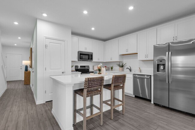 Foto del edificio - 3031 Jessamine Dr