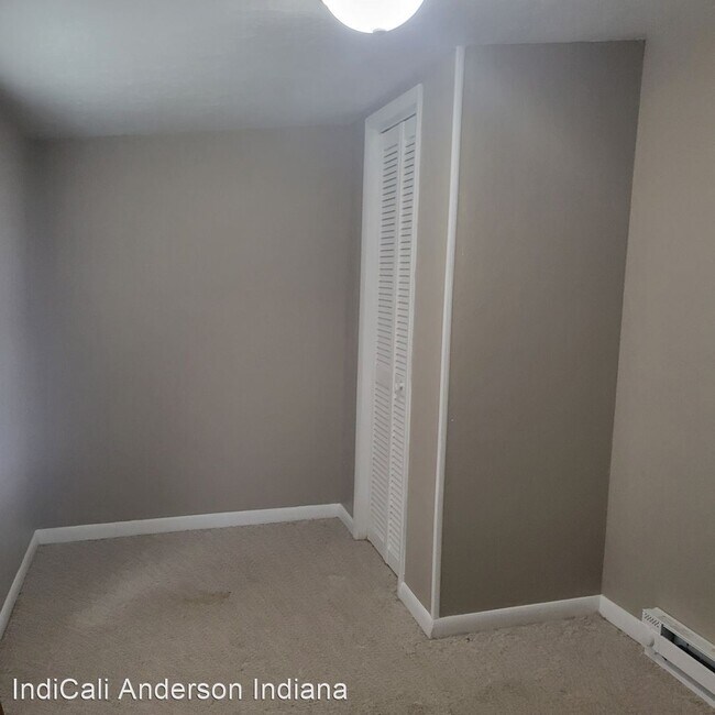 Building Photo - 1 br, 1 bath House - 1735 1/2 Crystal St
