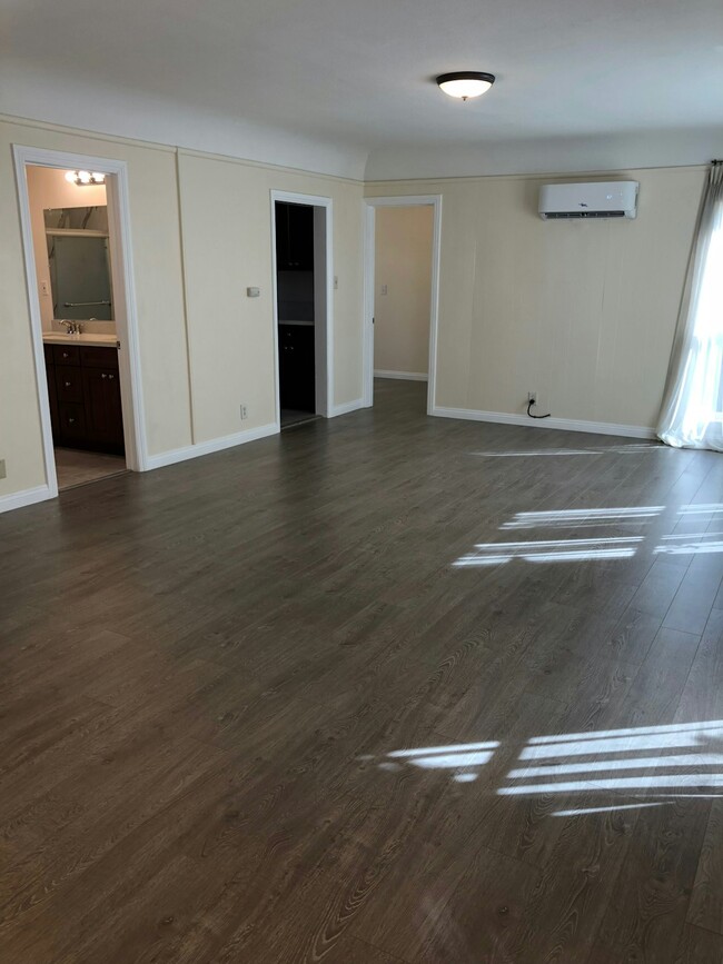 Foto del edificio - 516-516 N Olive Ave